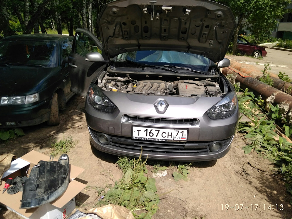 Замена блок фар на ресталинг - Renault Fluence, 1,6 л, 2011 года тюнинг DRIVE2