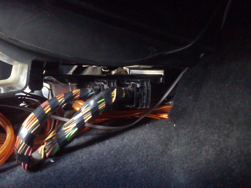 Замена лампы стоп сигнала.Мелочи. — Lada Калина универсал, 1,6 л, 2012 ...