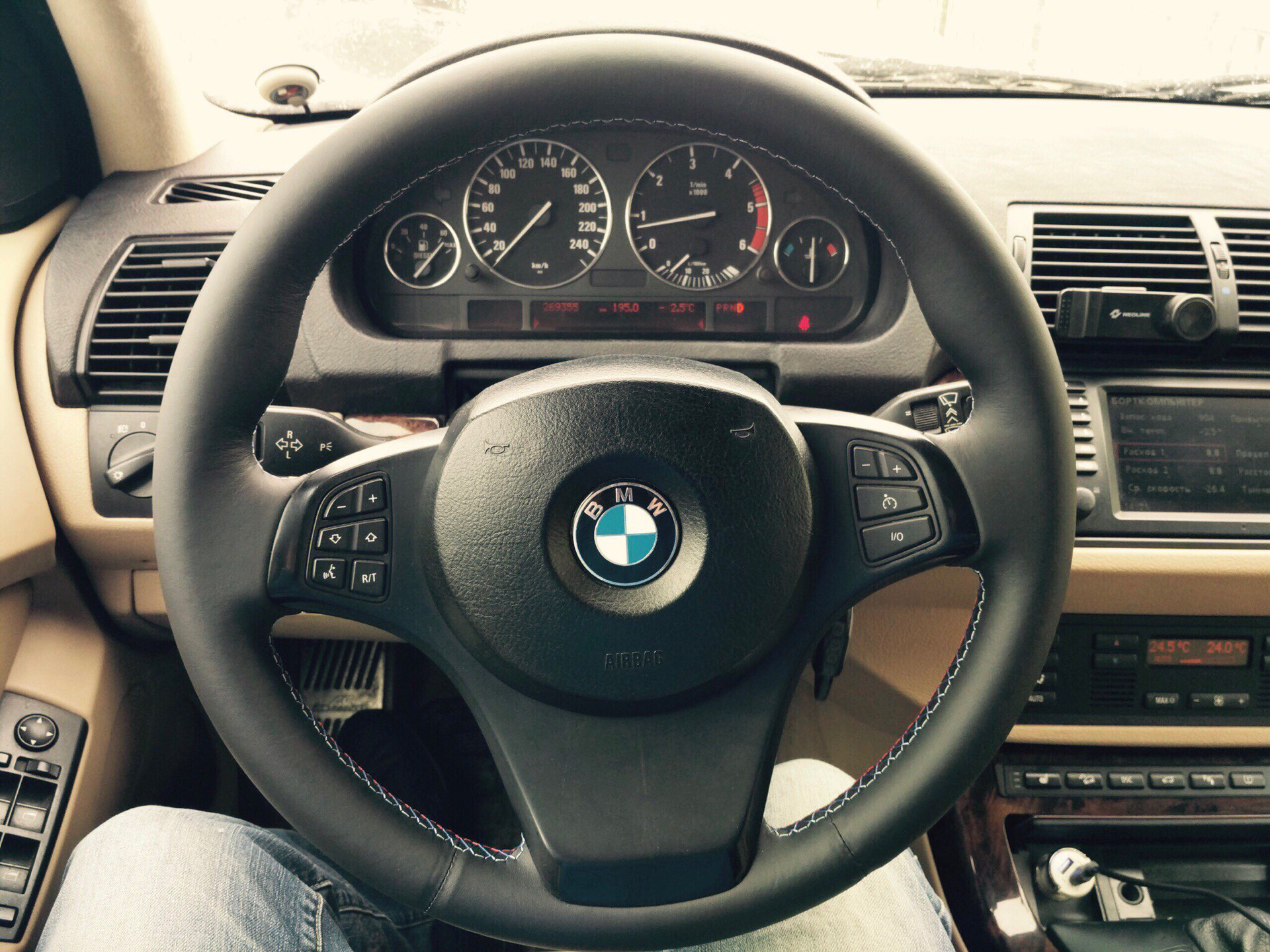 Как снять руль бмв х5 е53 дорестайлинг Оплетка руля - DRIVE2