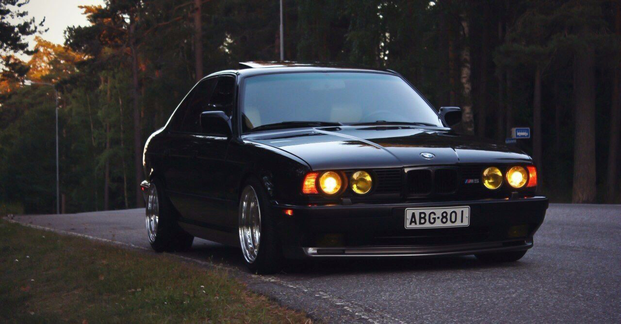 BMW e34 m5 1998