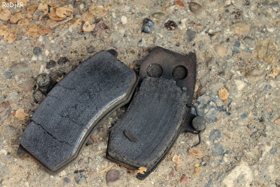 Сегодня поменял колодки) Теперь уже не свистят) — Lada 2109, 1,3 л ...