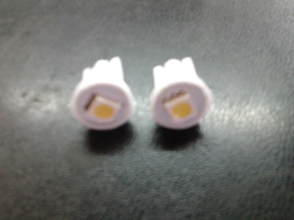 светодиоды в габариты — Nissan Tiida (1G), 1,8 л, 2008 года ...