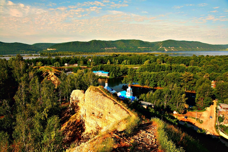 царев курган экскурсовод. крест на горе в царевщине самара. кто из краеведов описал первым царев курган. гора царев курган в самарской области. царев курган осенью.