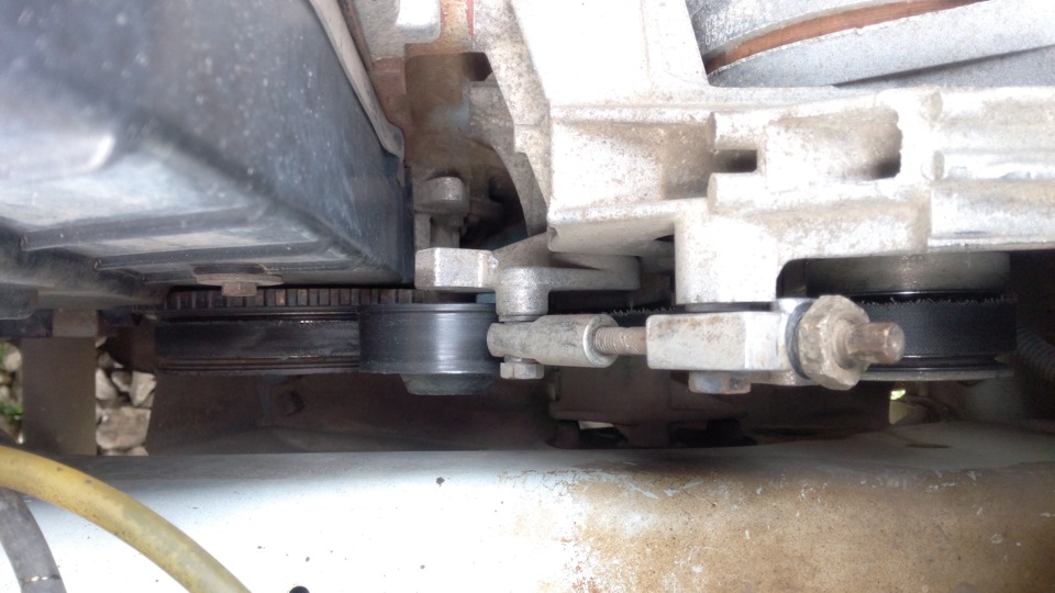 Масло, обработка сколов, ремень генератора с роликом — Lada Калина ...