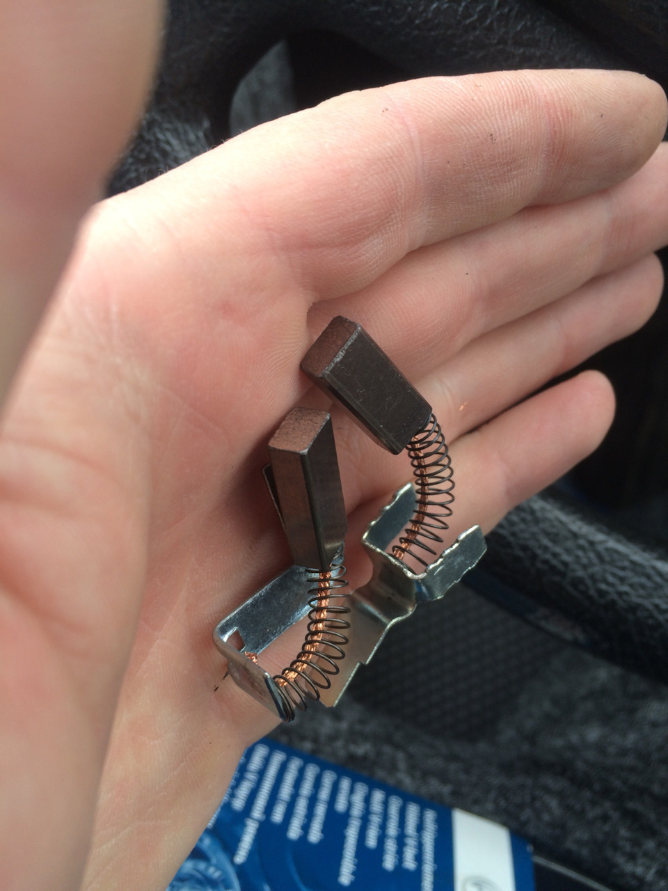 Замена щёток в реле регуляторе. — Lada 2114, 1,6 л, 2012 года | тюнинг ...