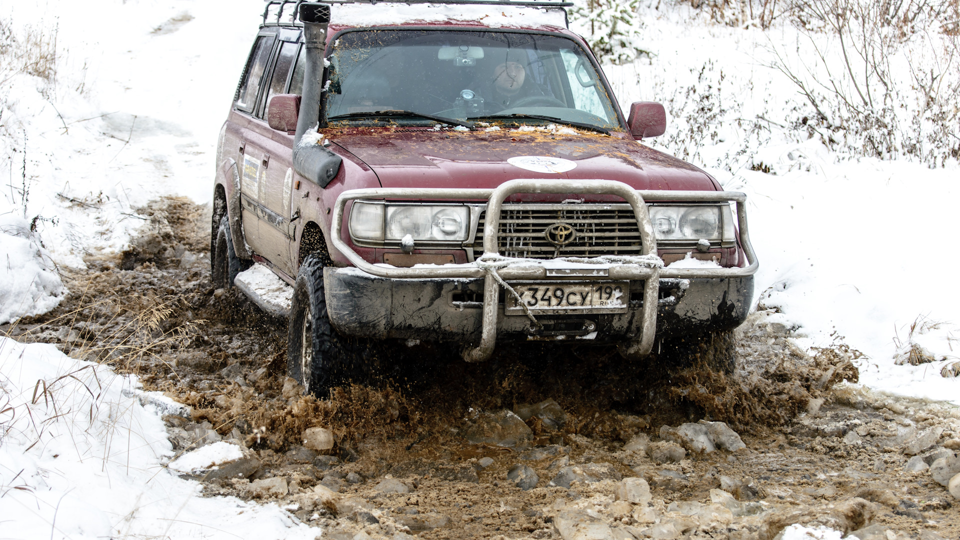 Дром владивосток ленд крузер 80. Силовой бампер из труб Land Cruiser 80.