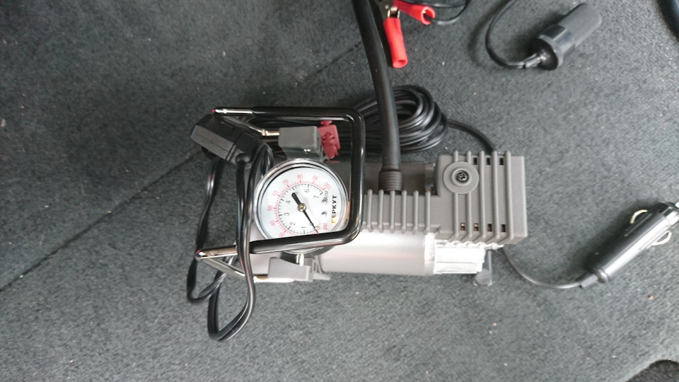 Контроль давления. Покупка компрессора. — Volvo XC70 III, 2,4 л, 2016 ...