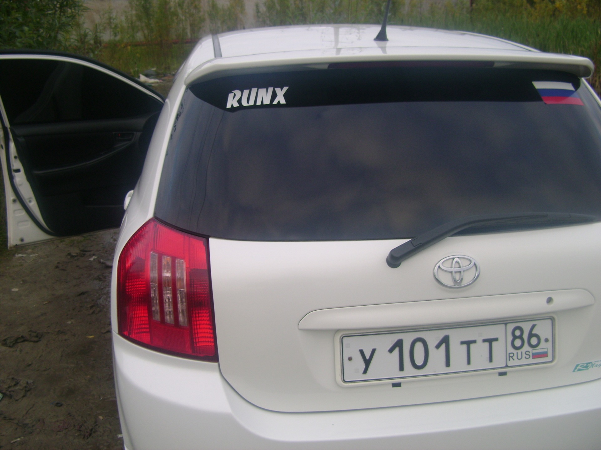    Toyota Corolla Runx 99 2003