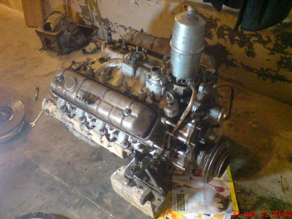 Двигатель змз паз. Двигатель ЗМЗ 523. Двигатель ПАЗ ЗМЗ 523. ЗМЗ-523/524. V8 ЗМЗ−523 ПАЗ.