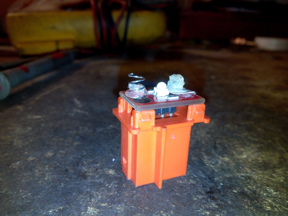 Ремонт кнопки \"аварийки\" — Skoda Fabia Mk2, 1,2 л, 2008 года | своими ...