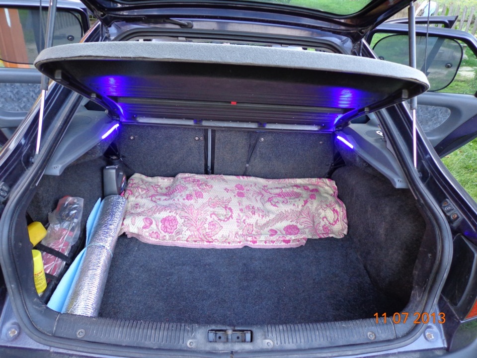 лагуна 1 багажник. багажник лагуна 1. Renault laguna 2003 хэтчбек багажник. рено лагуна 2 универсал багажник 2001. лагуна 1 универсал салон купить.