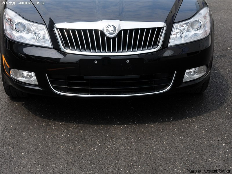 Запчасти шкода а5. Skoda Octavia a5 FL черная. Octavia a5 FL черная. Skoda Octavia a5 FL 1.6 черный.