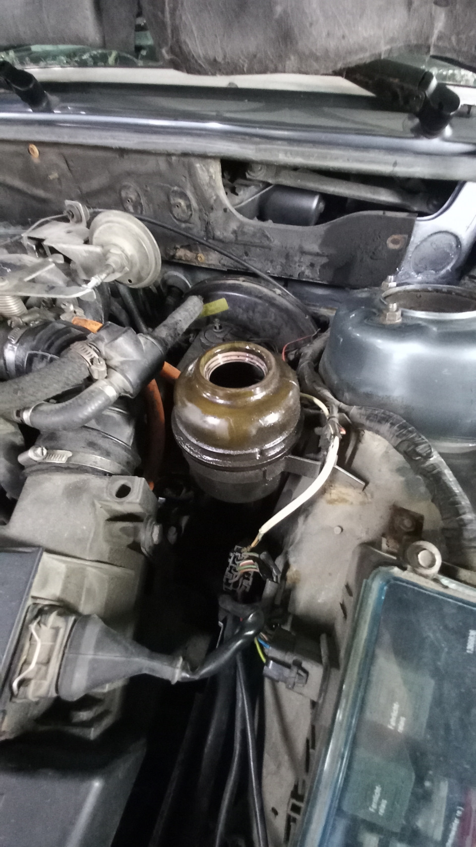 Фото в бортжурнале BMW 5 series (E28)