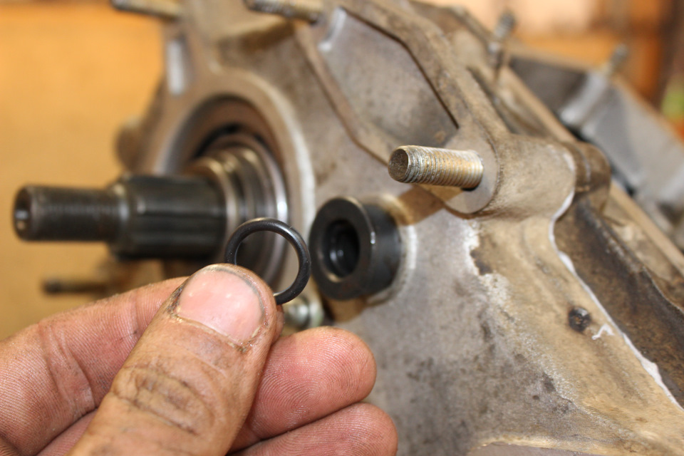 6e90889s 960 Как крепится раздатка на ниву 2121