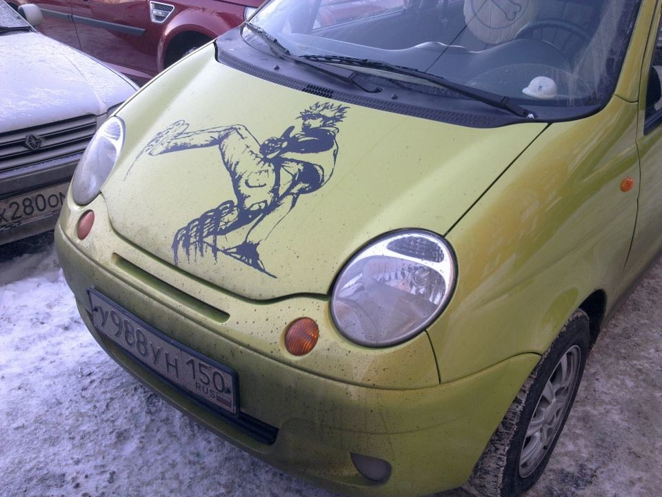 Fırtınadayım matiz. Daewoo Matiz наварки на капот. Наклейки на капот Daewoo Matiz. Вибра Матиз. Матиз бэдбой.