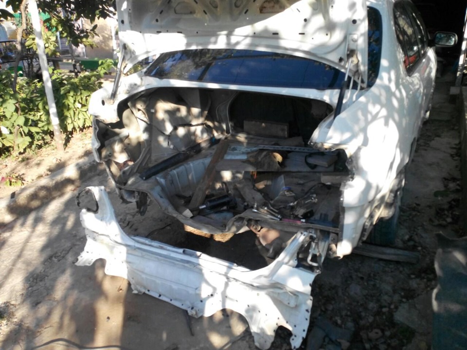 Замена кузовных элементов — Nissan Primera (P11), 1,6 л, 1998 года ...