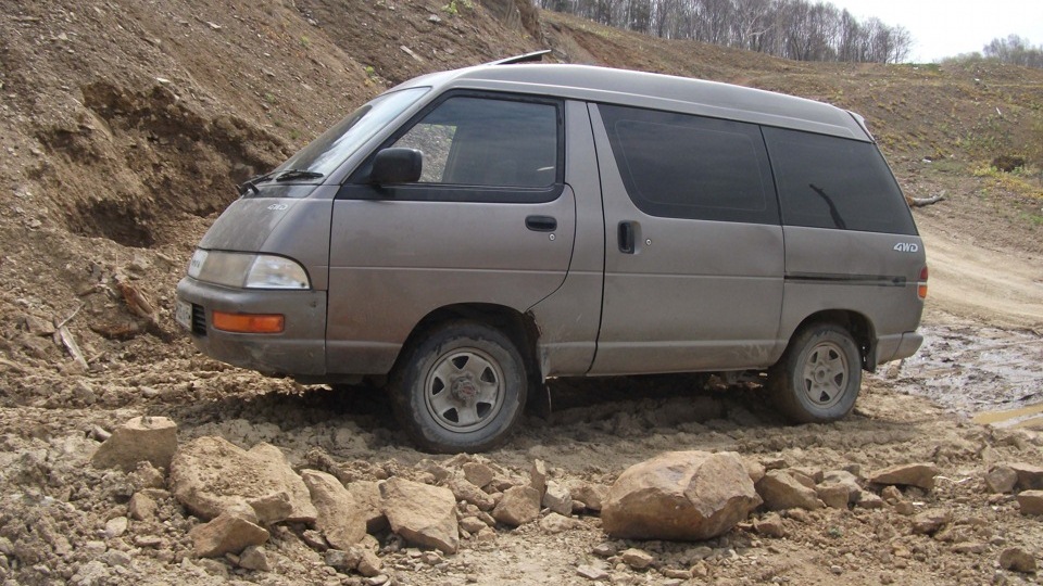 Toyota Lite Ace Noah габариты салона