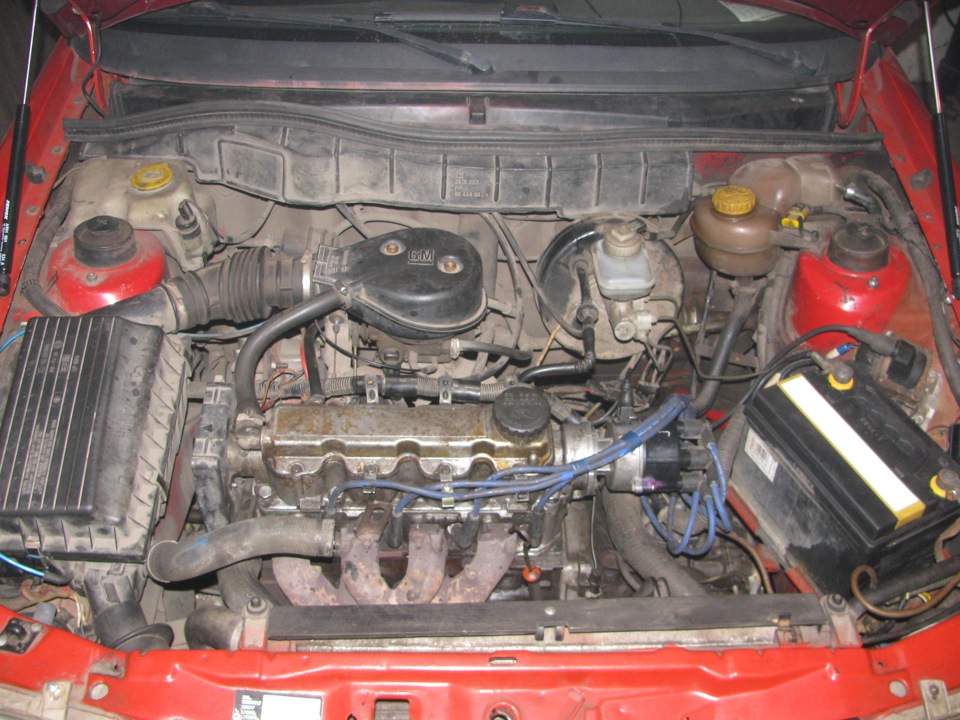 Течь уплотнителя трамблера — Opel Astra F, 1,4 л, 1992 года | запчасти ...