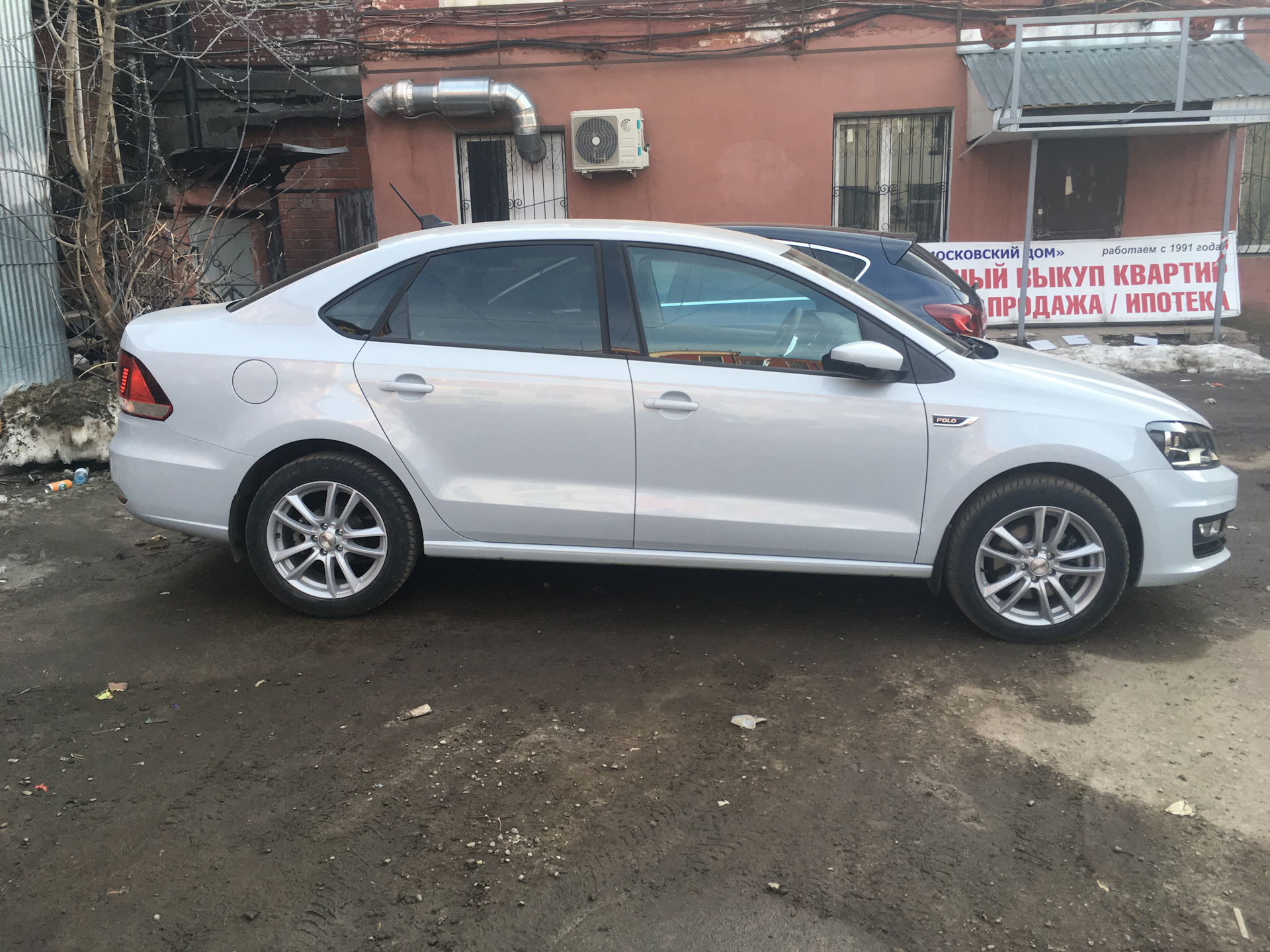 Новый летний комплект R16. — Volkswagen Polo Sedan, 1,6 л, 2018 года |  колёсные диски | DRIVE2