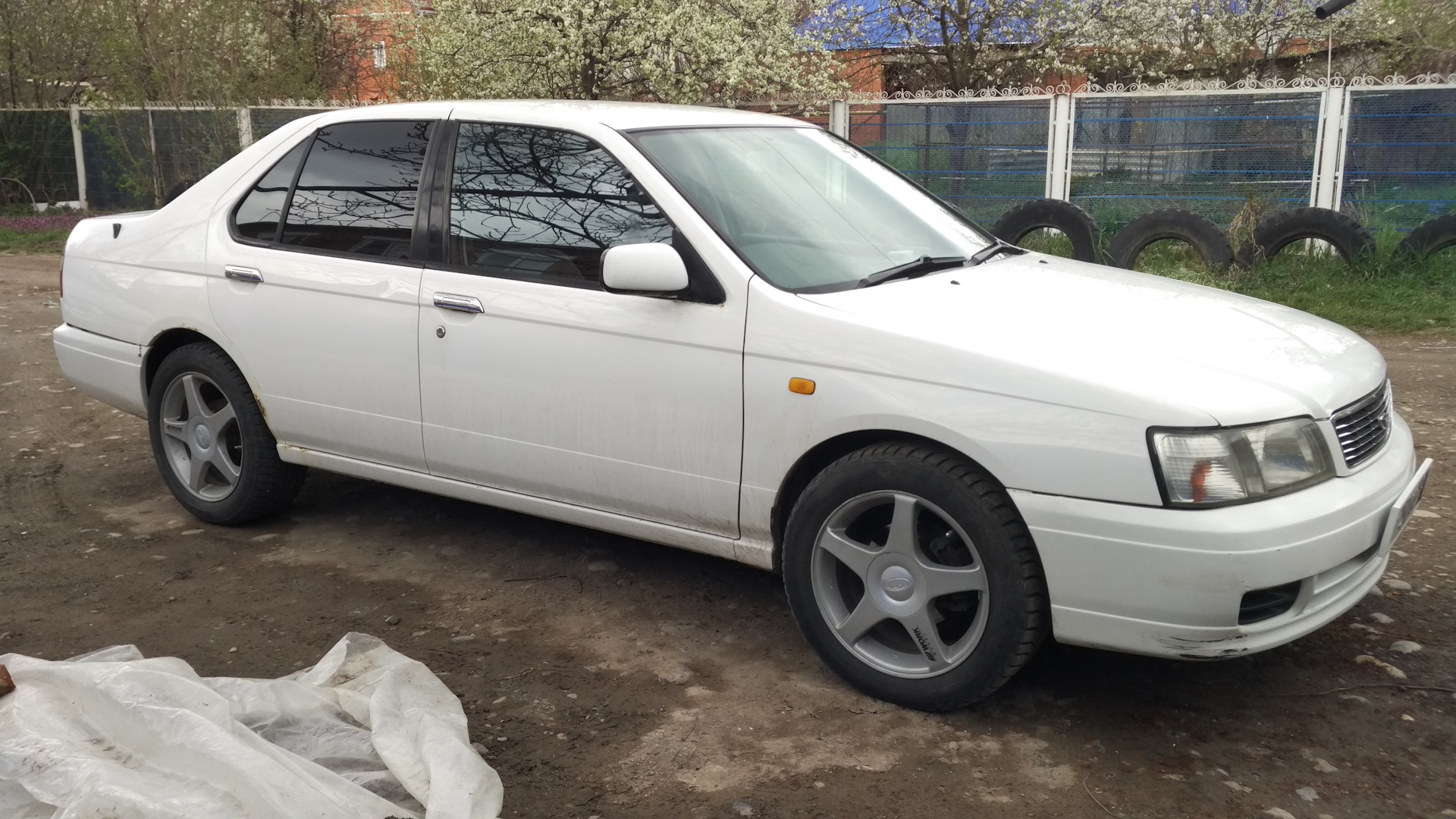 Nissan bluebird u14