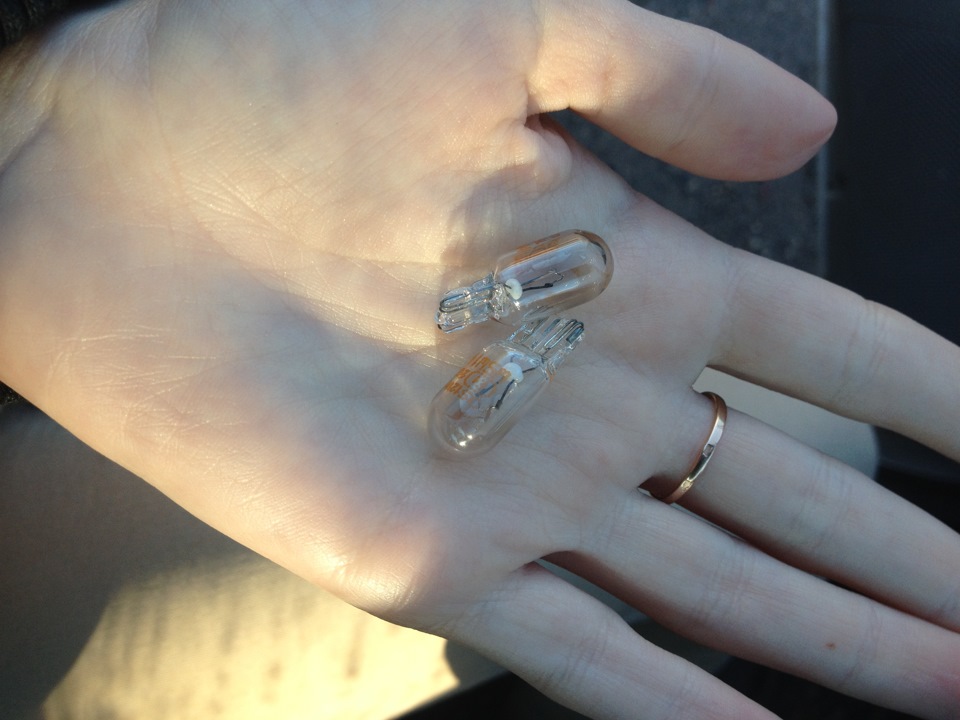 Светодиодные лампочки в габариты — Lada Приора седан, 1,6 л., 2011 года ...