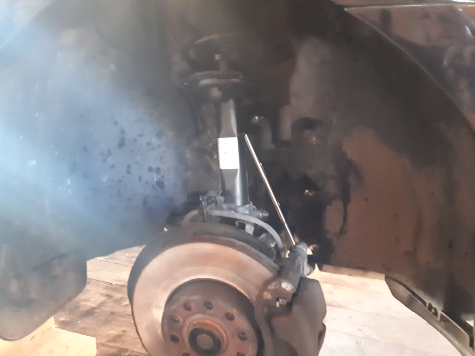 Беда…лопнула пружина переднего амортизатора. — Skoda Octavia A7 Mk3, 1 ...