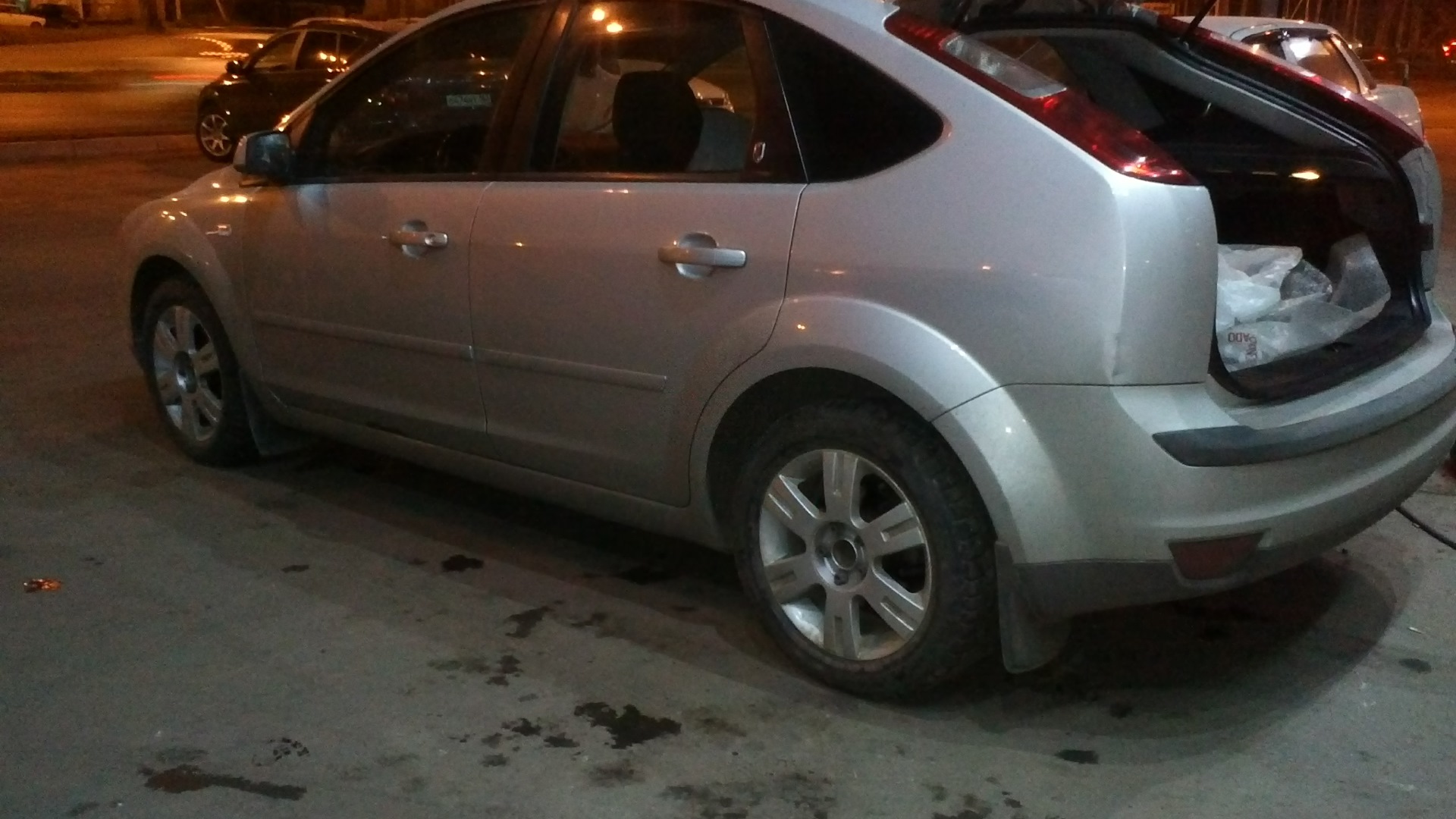 Ford Focus II Hatchback 1.8 бензиновый 2006 | 1,8МТ на DRIVE2