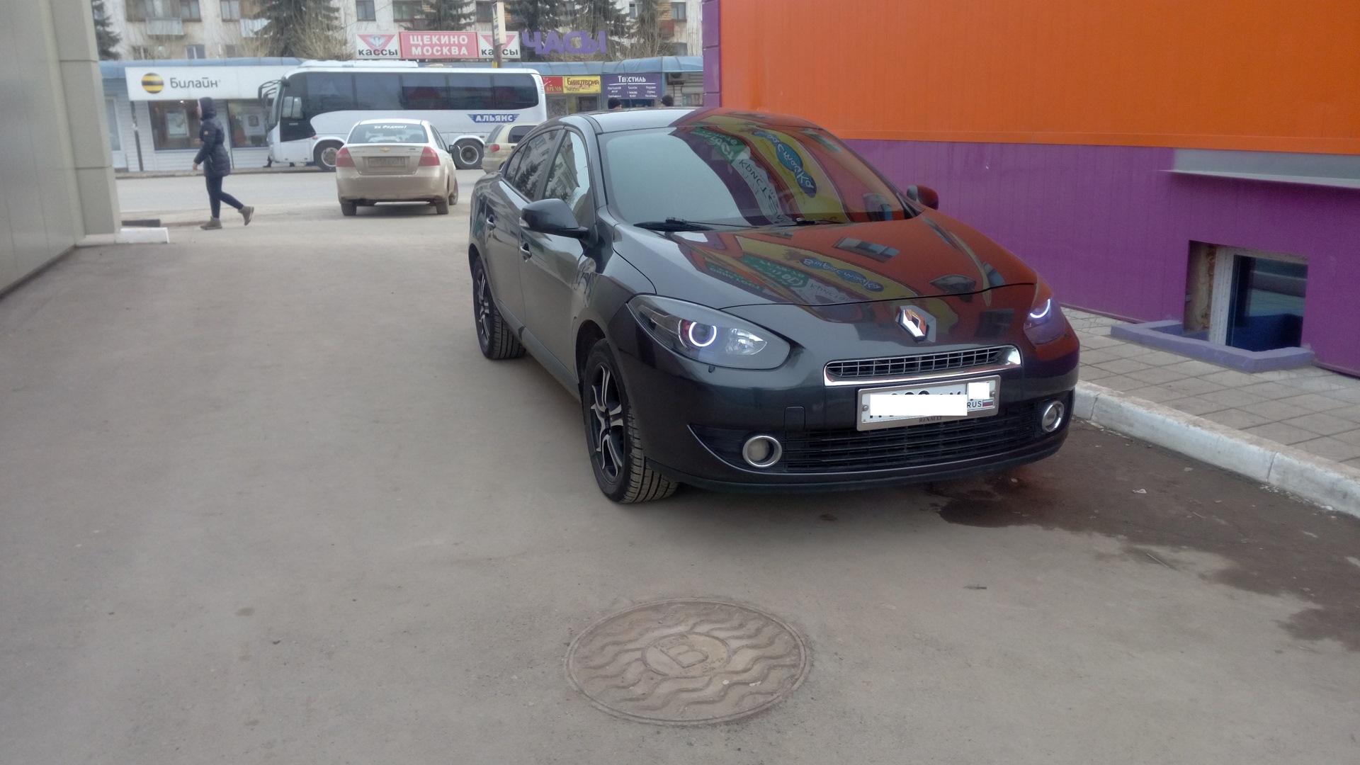 Renault Fluence 1.6 бензиновый 2011 | вредНота на DRIVE2