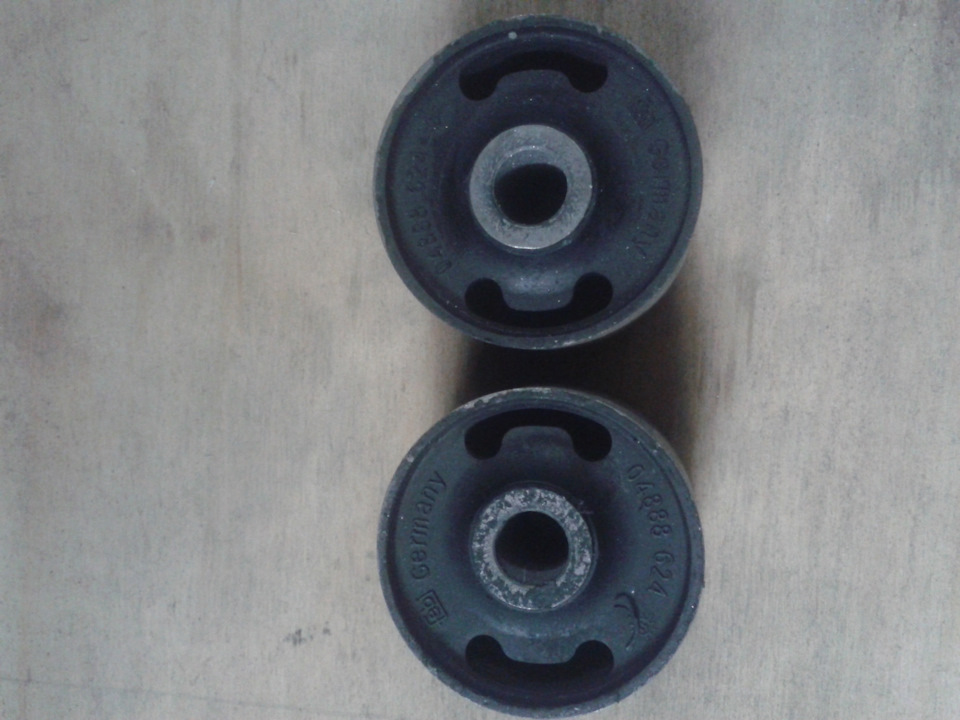 задние салинблоки — Audi 100 (C3), 1,8 л, 1987 года | своими руками ...