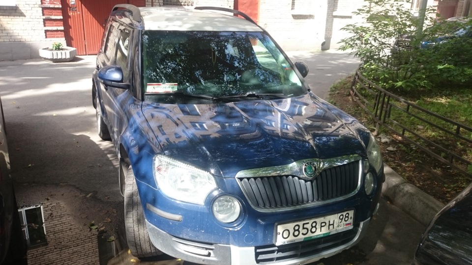 замена лобового стекла — Skoda Yeti, 1,2 л, 2010 года | расходники | DRIVE2