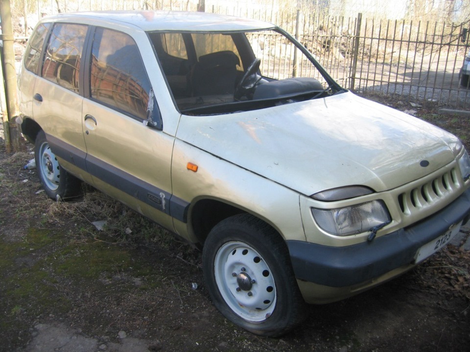 Новые ВАЗовские полноприводники на Московском автосалоне 2001 года. - DRIVE2