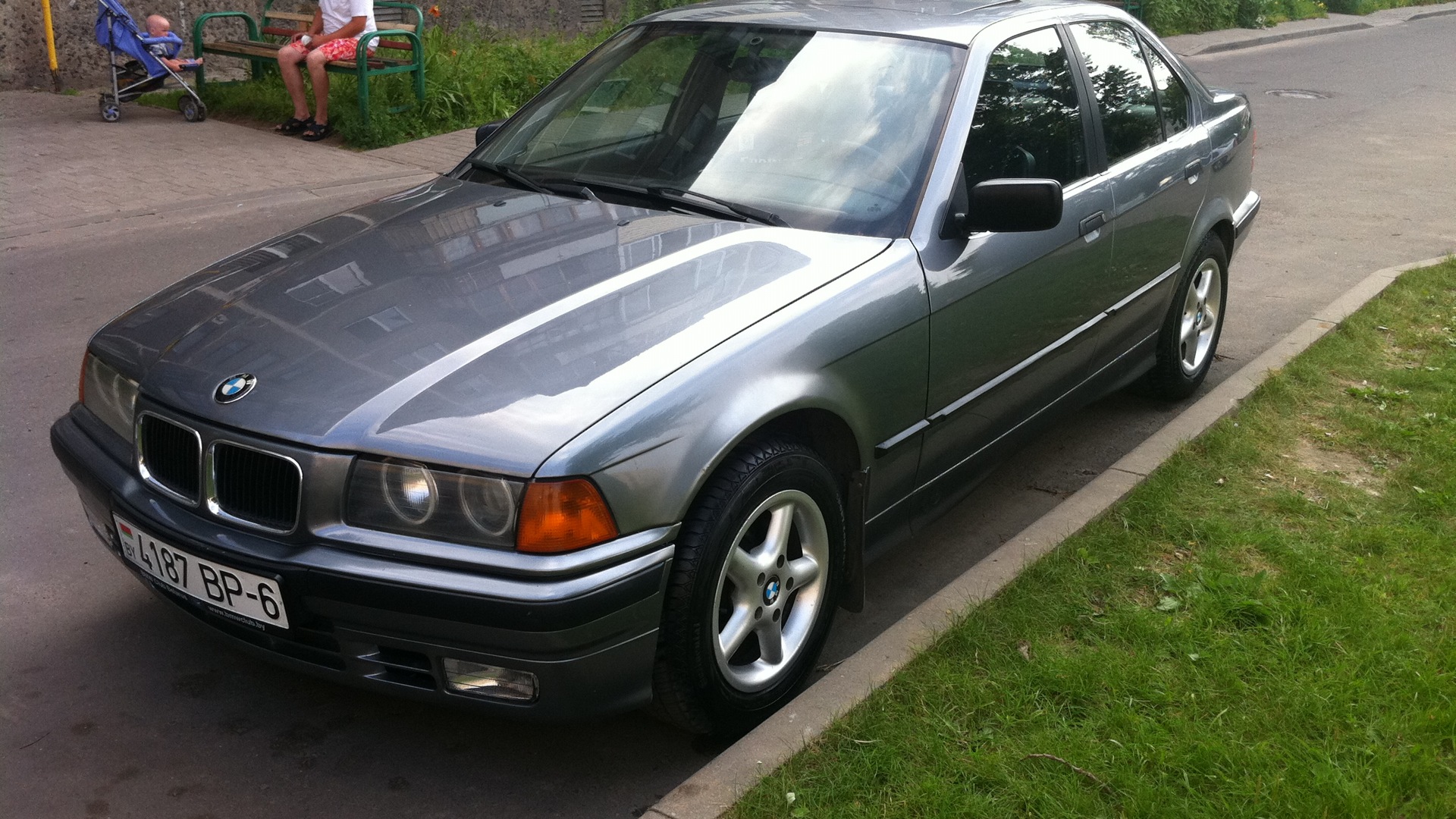 BMW 3 series (E36) 1.6 бензиновый 1993 | Серый Бим Черные Уши на DRIVE2