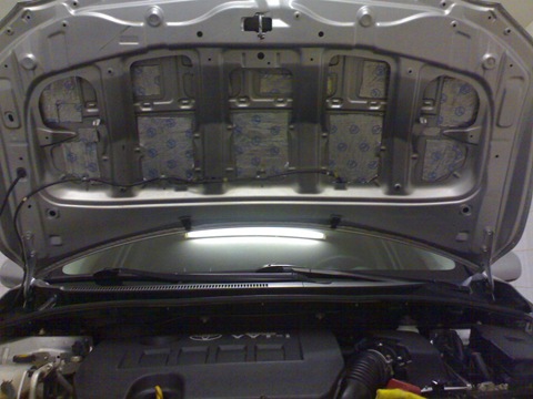 Bonnet soundproofing - Toyota Corolla 16 liter 2007