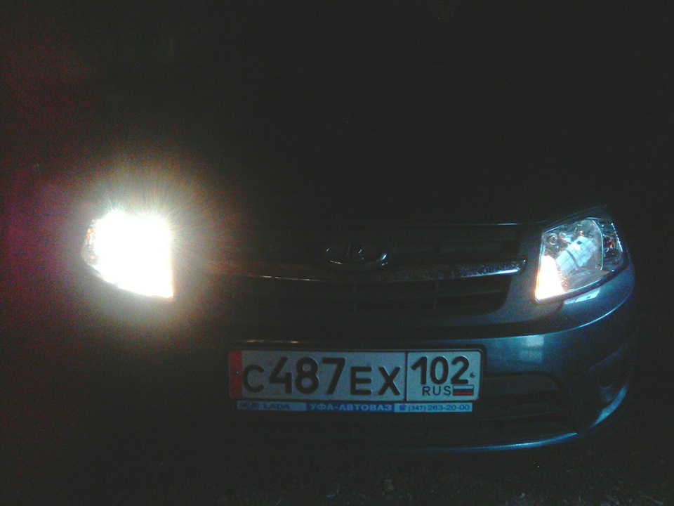 Замена лампы ближнего света и настройка фар — Lada Гранта, 1,6 л, 2015 ...