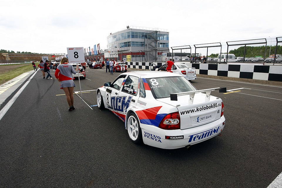 Замена 4-й подряд помпы, покраска крепления ФНС, молибден в КПП и фотки ...