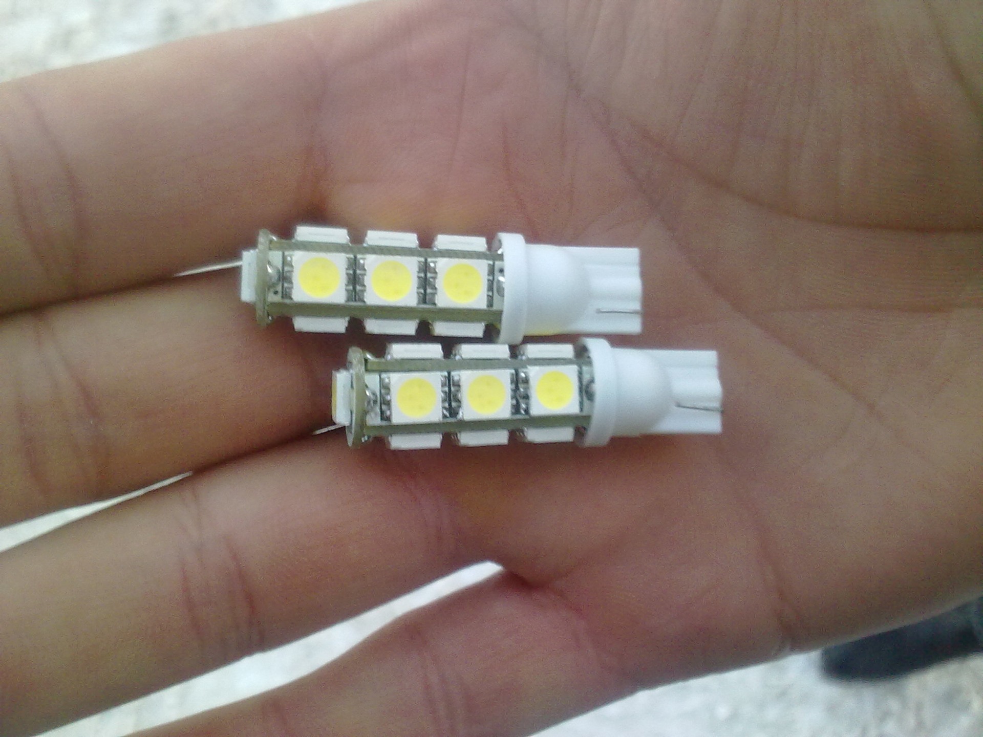 Неоновые габариты! — Lada 2111, 1,6 л., 2007 года | тюнинг | DRIVE2