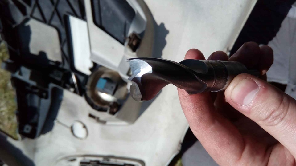 Специальная заточка под дерево для ровного края — Ford Mondeo IV