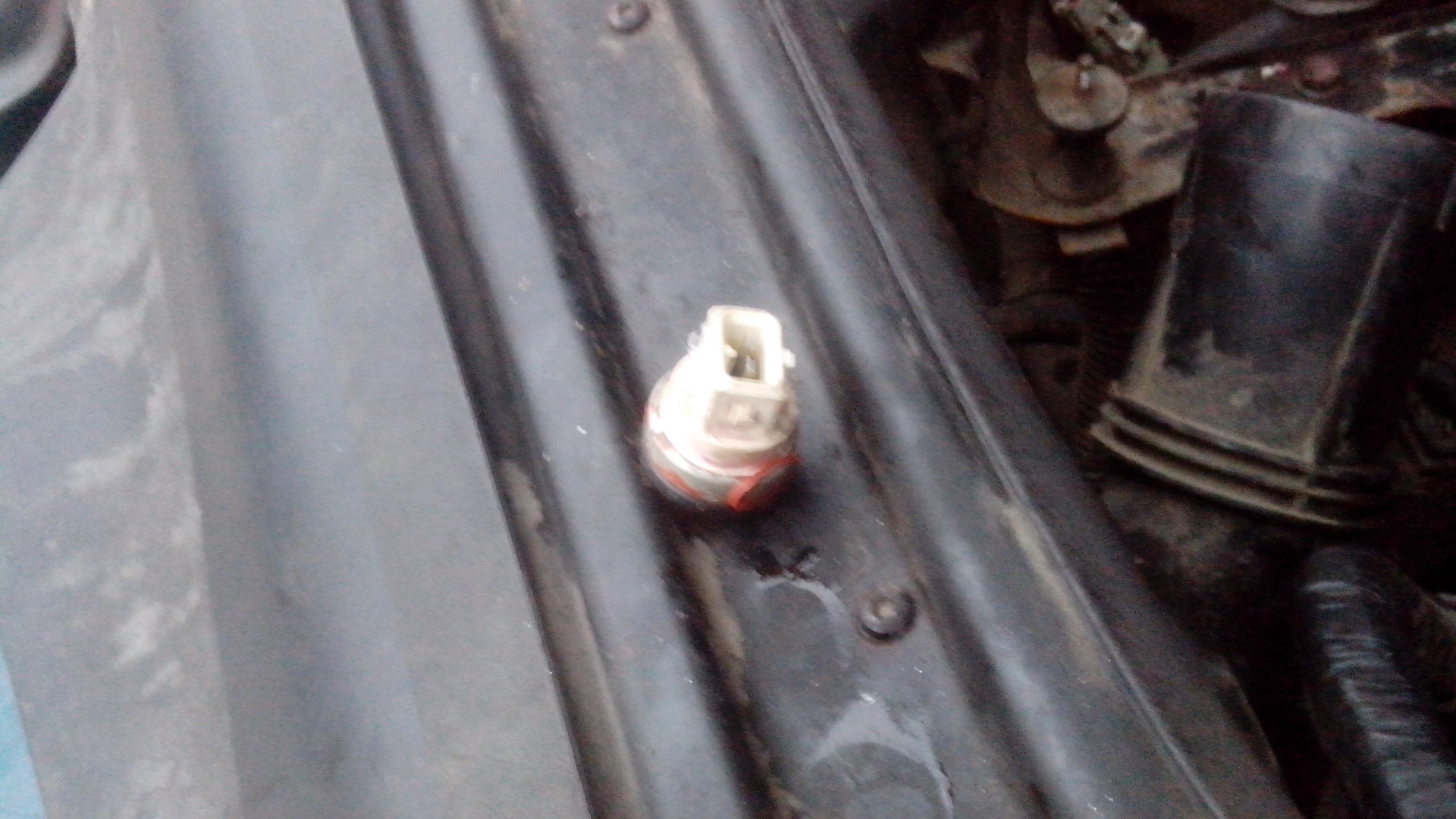 2 заводится и глохнет дизель. 9 дизель заводится и глохнет. Рено меган 2 глохнет на холостых оборотах причина. 9 dci глохнет на ходу высокое давление. Рено меган 2 провалы при движении.