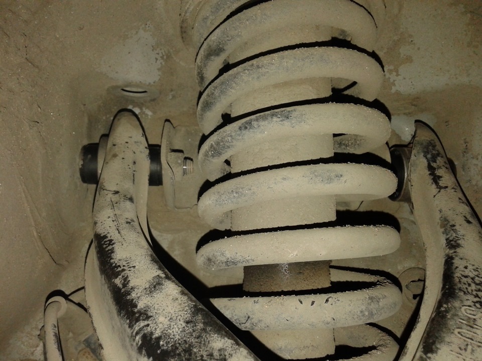 Замена правого наконечника и передних верхних сайлентблоков — Honda CR ...