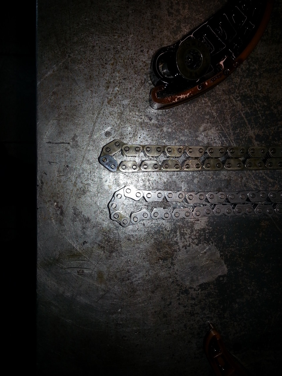 Цепь ГРМ растянулась, но по мне так не значительно… — Volkswagen Passat B6