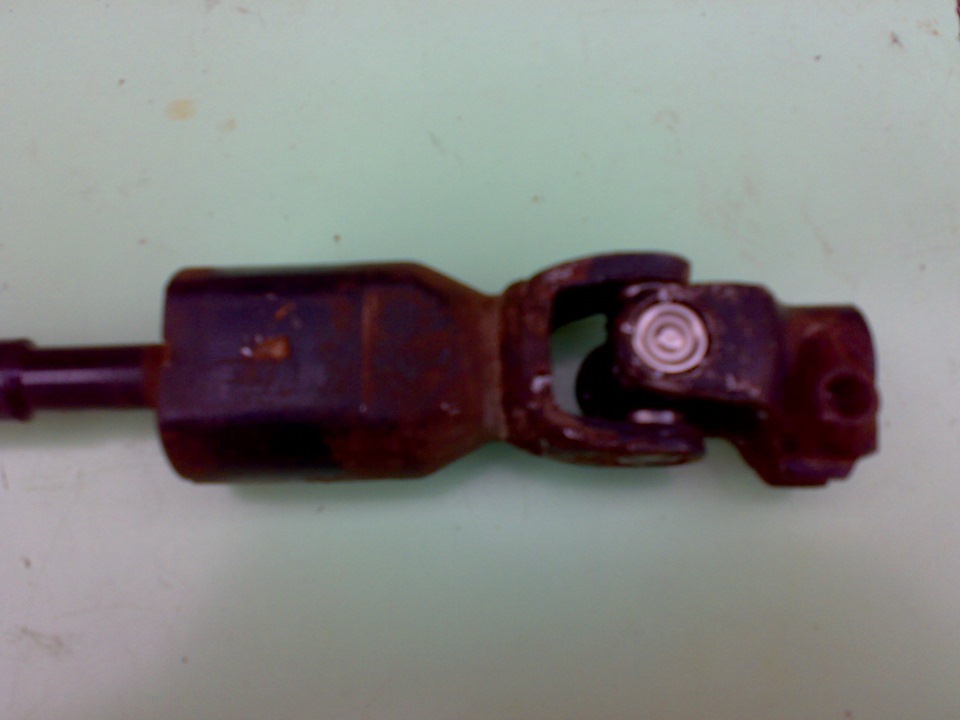 замена крестовины рулевого карданчика — Nissan Almera II (N16), 1,5 л ...