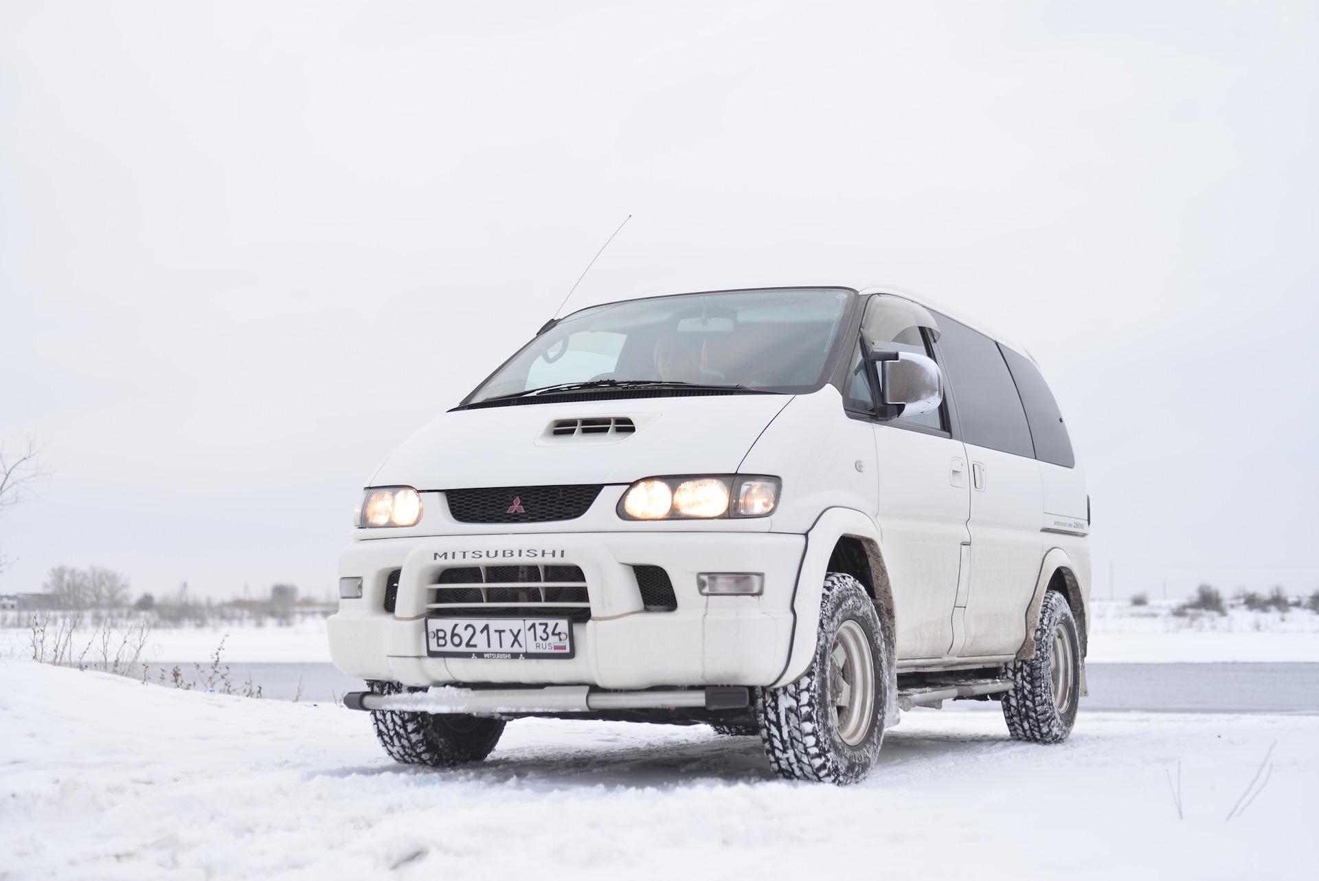 Mitsubishi delica картинки