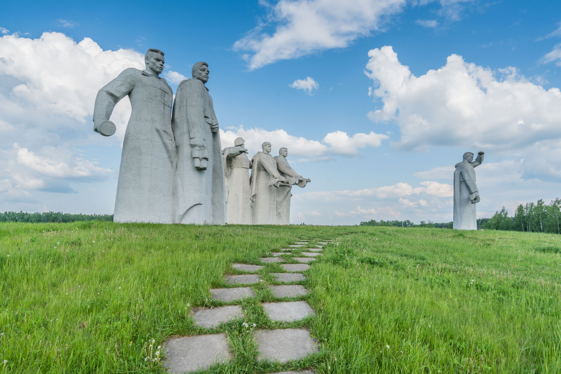 Мемориал в волоколамске фото