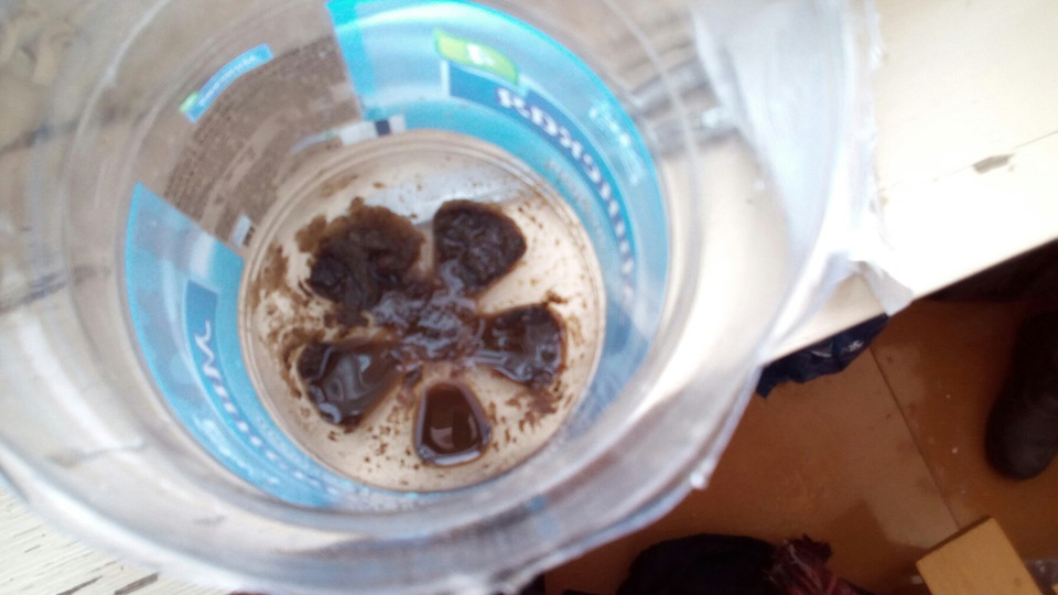 Замерз маслоуловитель (сапун) — Renault Laguna I, 1,8 л, 1998 года ...