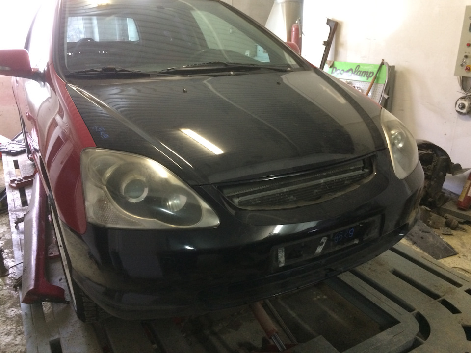 Фото в бортжурнале Honda Civic Type R (2G)