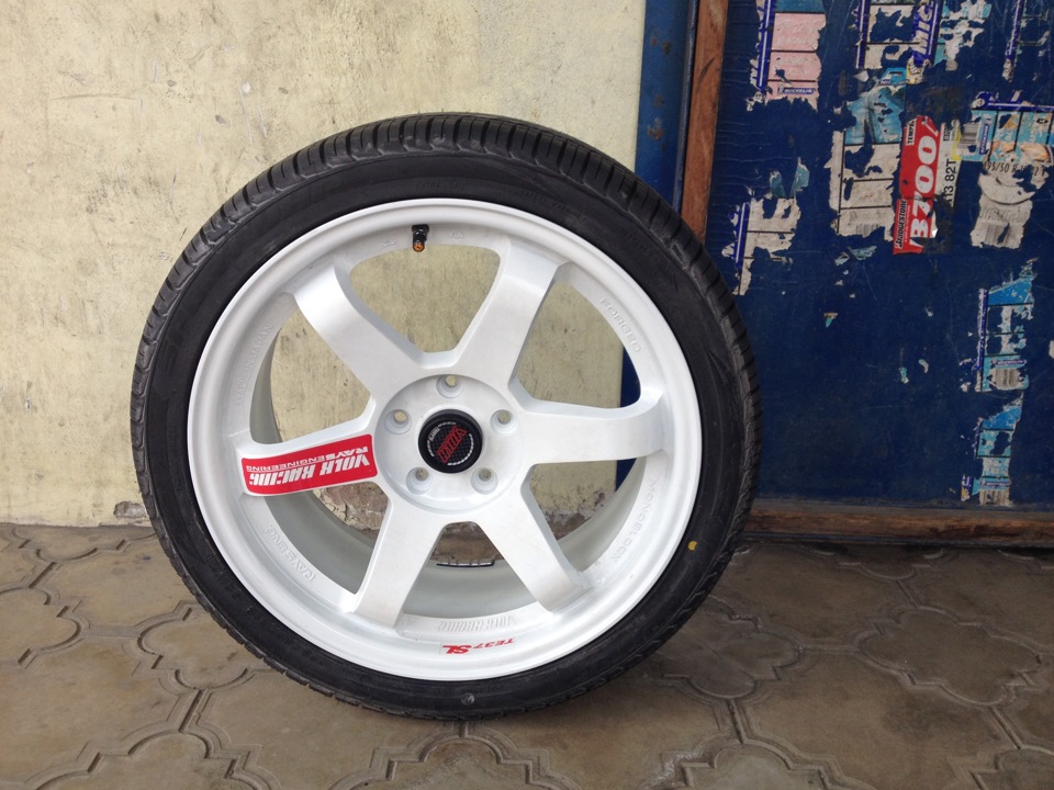 Ну и внешний вид колес с резиной — Mitsubishi Lancer X, 1,5 л, 2008 ...