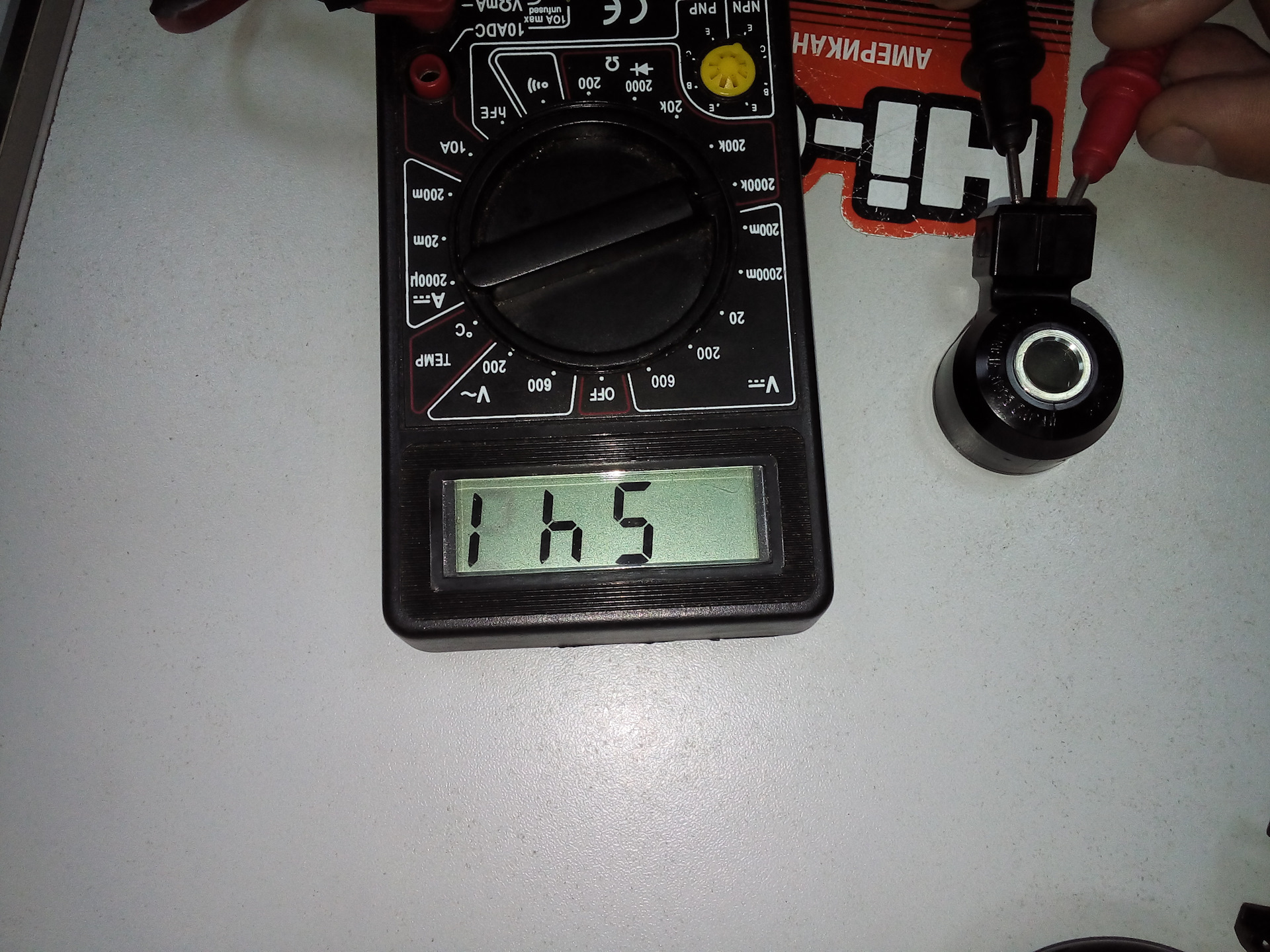 Сопротивление датчика детонации ваз. Полярность датчика детонации 2114. Датчик детонации мазда 3 бк. Прозвонка мультиметром датчика детонации ваз. Сопротивление датчика детонации ваз.