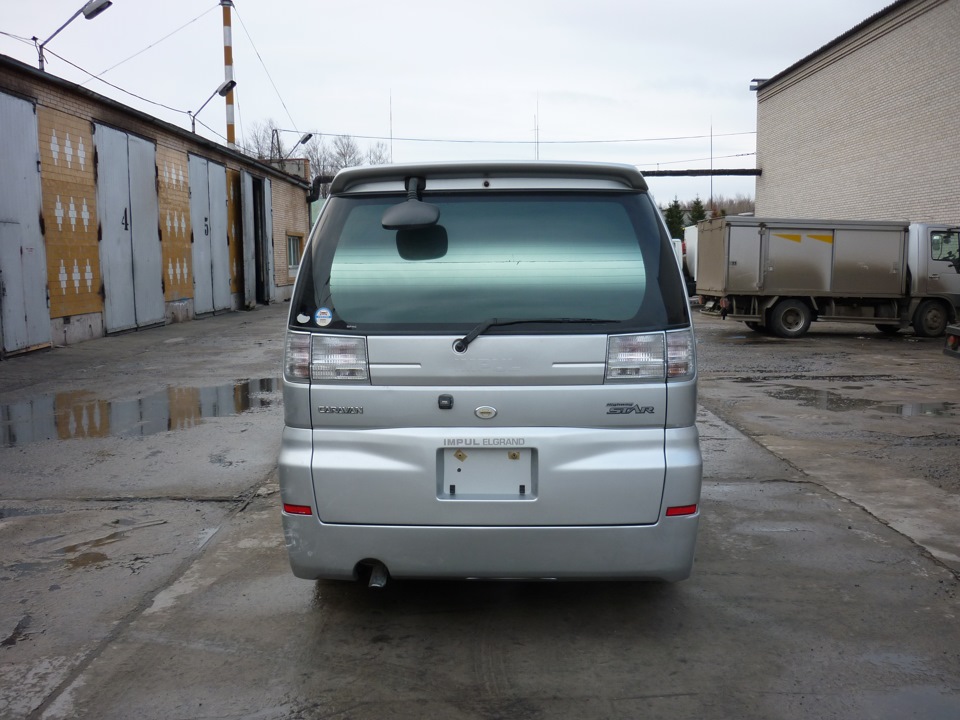 Nissan Elgrand e50 Nismo