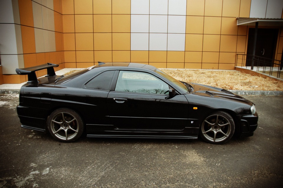 Neksa Autotuning Skyline r34