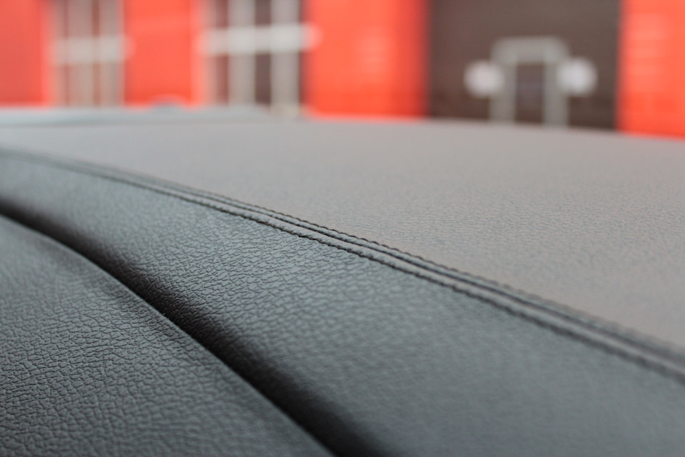 Перетяжка панели приборов — BMW X1 (E84), 2 л, 2010 года | стайлинг ...